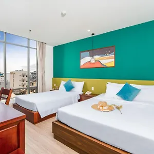 4* Hotel May Beach Hotel